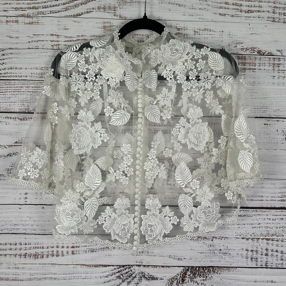 Womens Cosmobella White Floral Lace Button Front Capelet Wedding Shawl ONE SIZE